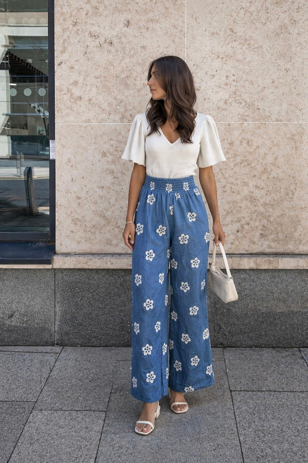 Pantalon fluide denim à fleurs - Clara